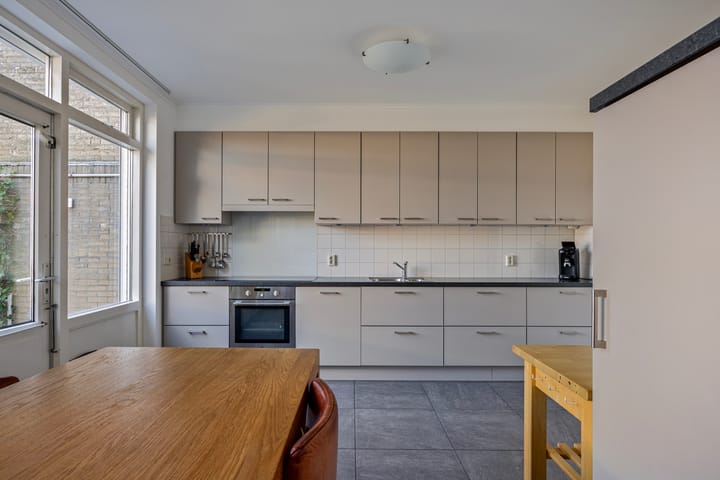 Foto 12 van Roemer Visscherlaan 13