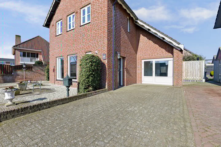 Photo 7 of Hazelaarweg 1