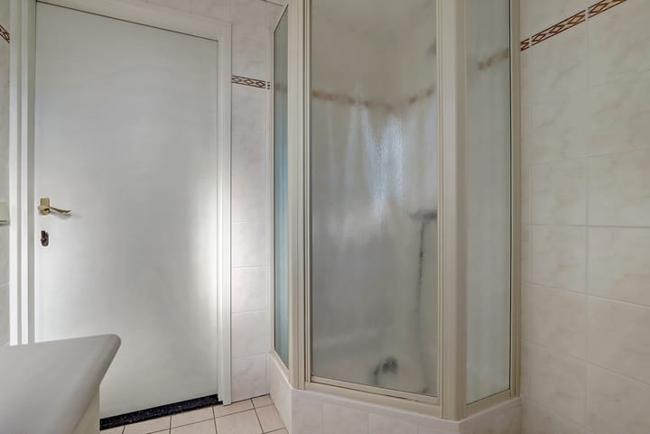 Photo 29 of Hazelaarweg 1