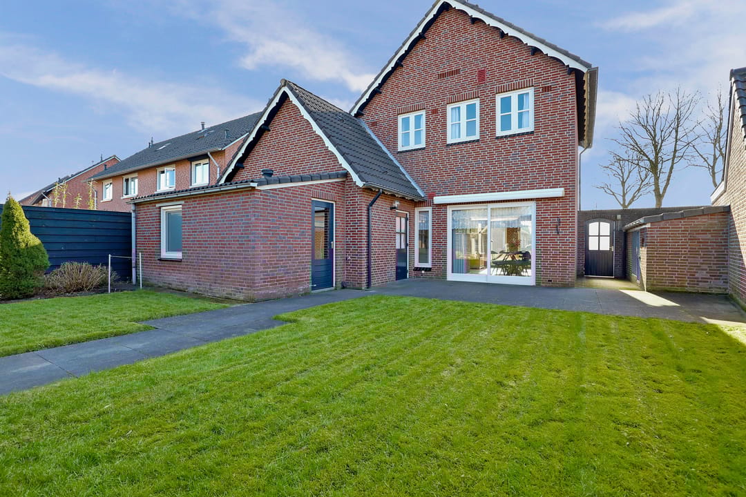 Foto 32 van Hazelaarweg 1