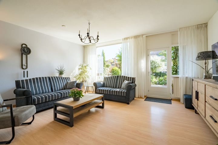 Photo 5 of Graaf Woldemarlaan 35