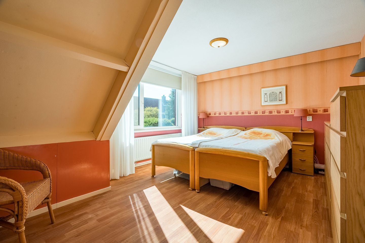 Photo 14 of Graaf Woldemarlaan 35