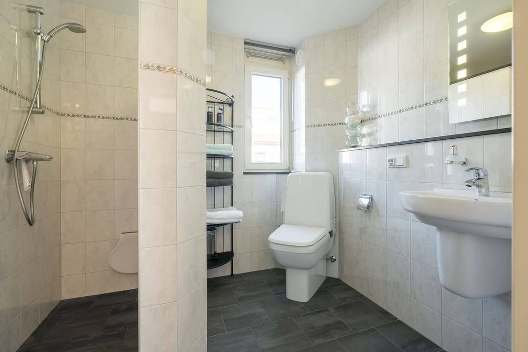 Photo 17 of Graaf Woldemarlaan 35