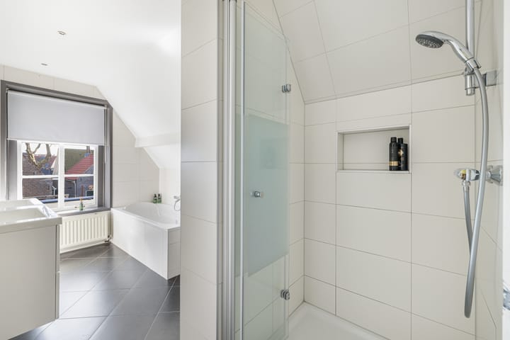 Foto 33 van Voorstraat 44