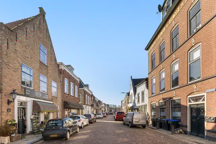 Foto 62 van Voorstraat 44