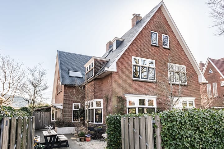 Photo 45 of Iepenlaan 32