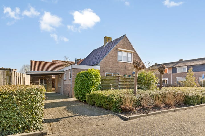 Foto 1 van M. Baksstraat 15