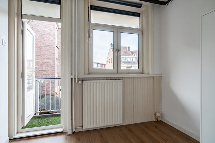 Photo 27 of Pasteurstraat 93