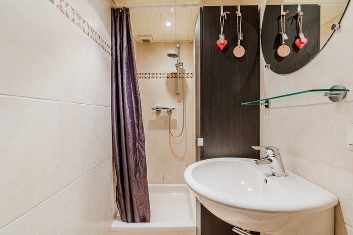 Foto 23 van Albert Cuypstraat 252