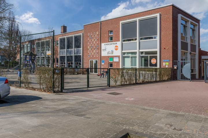 Foto 33 van Albert Cuypstraat 252