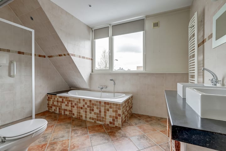 Foto 22 van Peerakker 12