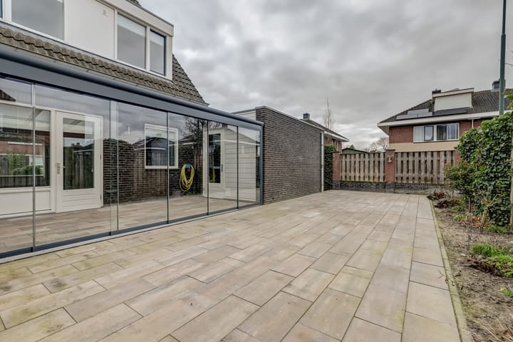 Foto 30 van Peerakker 12