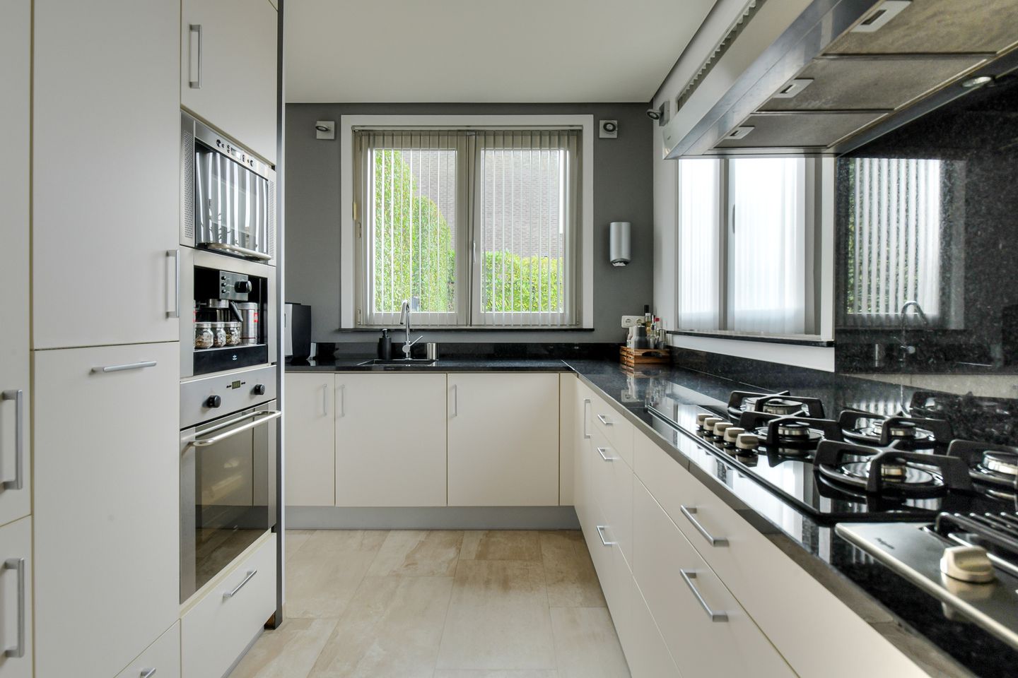 Foto 20 van Asterdse Sluis 30