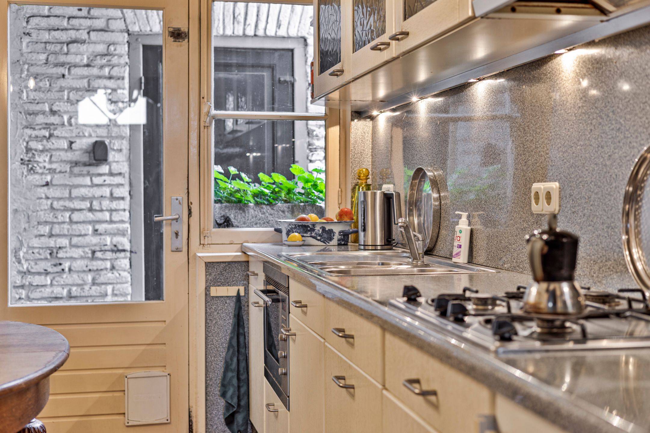 Foto 18 van Winkelstraat 2