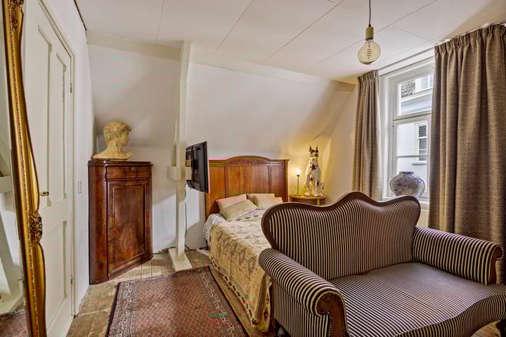 Foto 30 van Winkelstraat 2