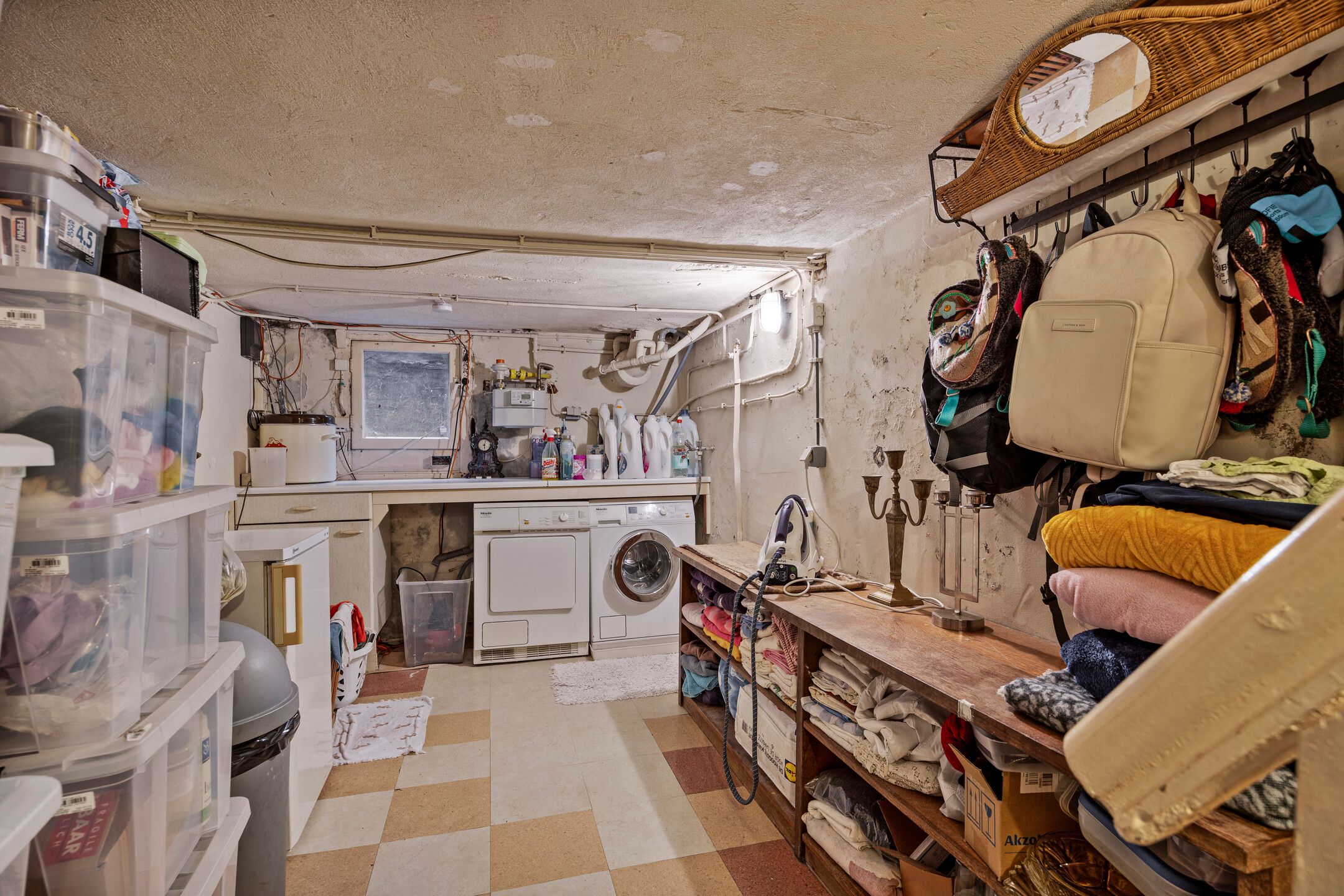 Foto 42 van Winkelstraat 2