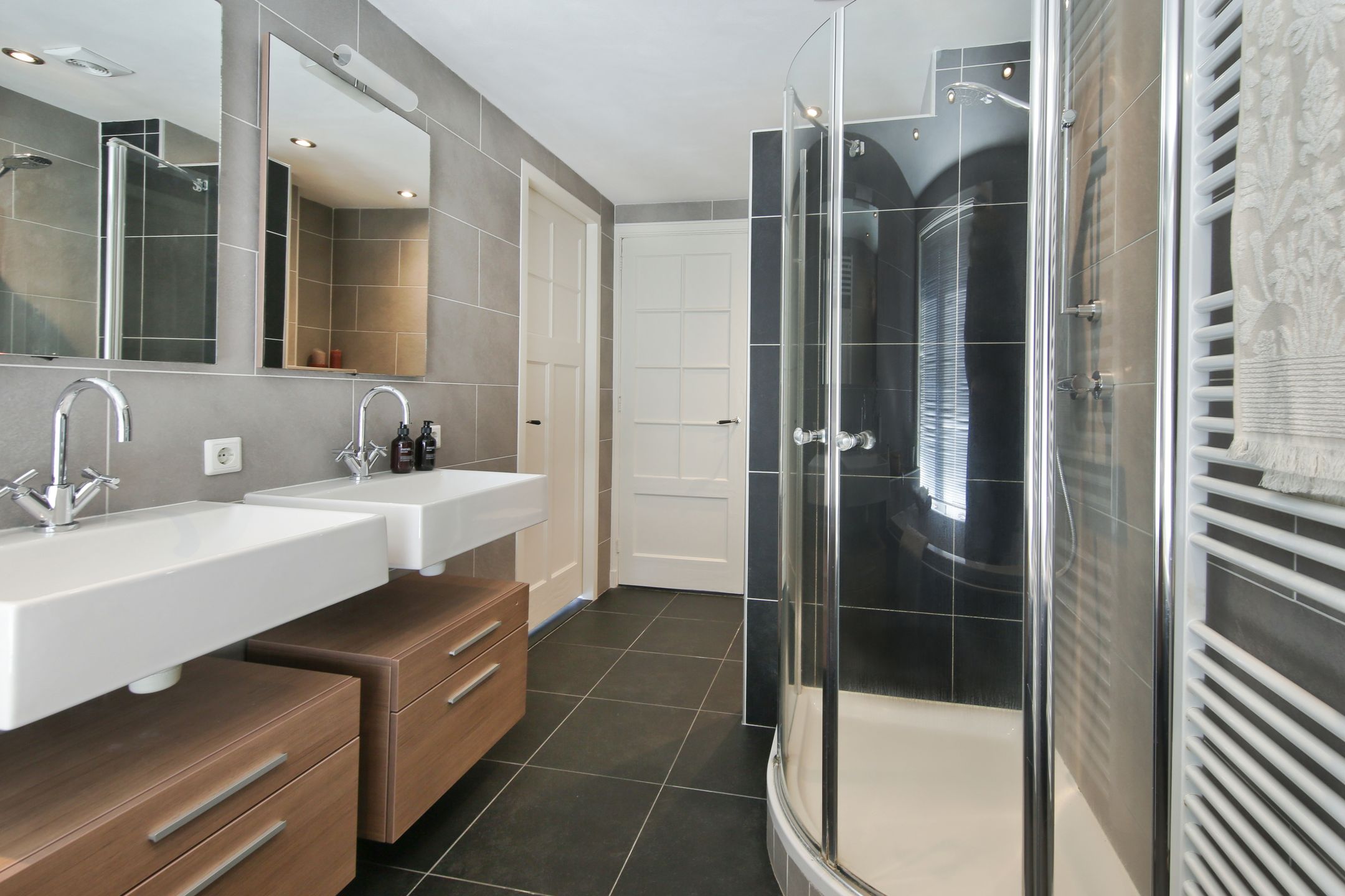 Foto 36 van Stuyvesantstraat 77-RD