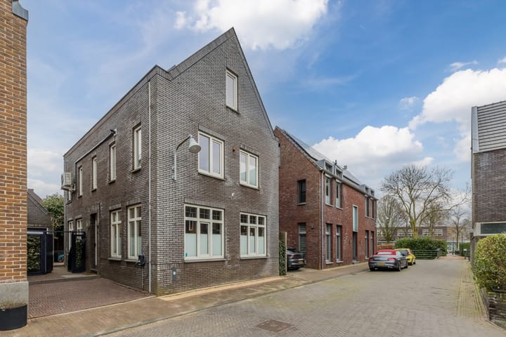 Foto 2 van Jan de Beijerhof 4