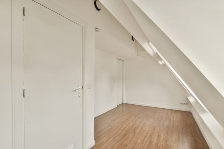 Photo 12 of Lange Leidsedwarsstraat 126-3