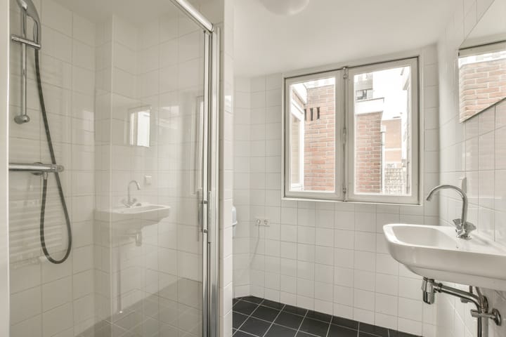 Photo 13 of Lange Leidsedwarsstraat 126-3