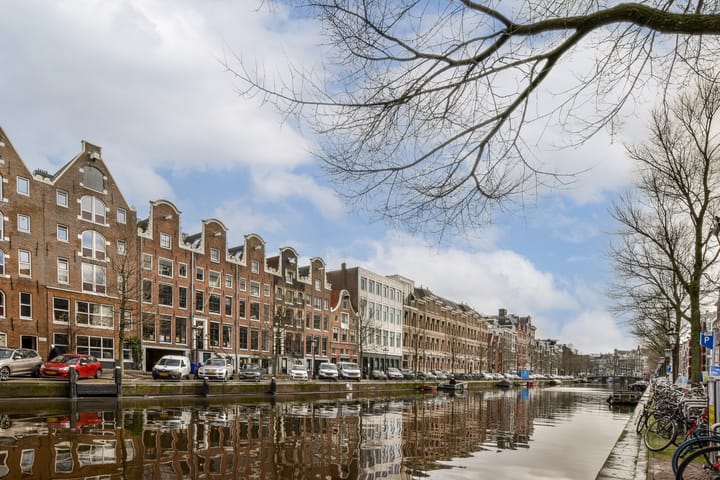 Photo 18 of Lange Leidsedwarsstraat 126-3