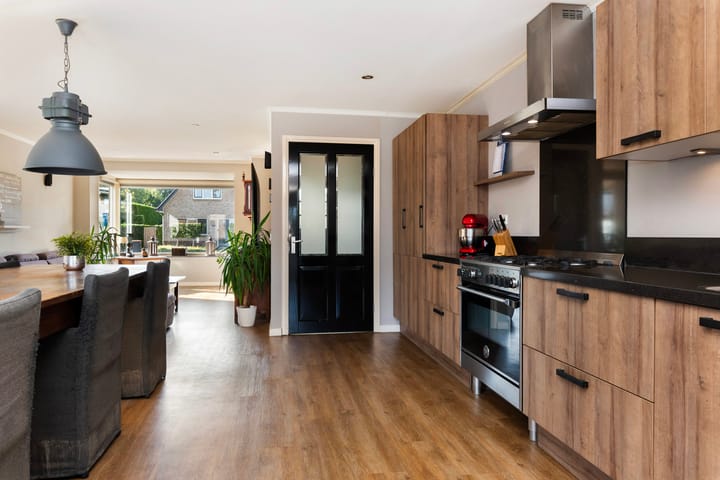 Photo 6 of Hoofdweg 88