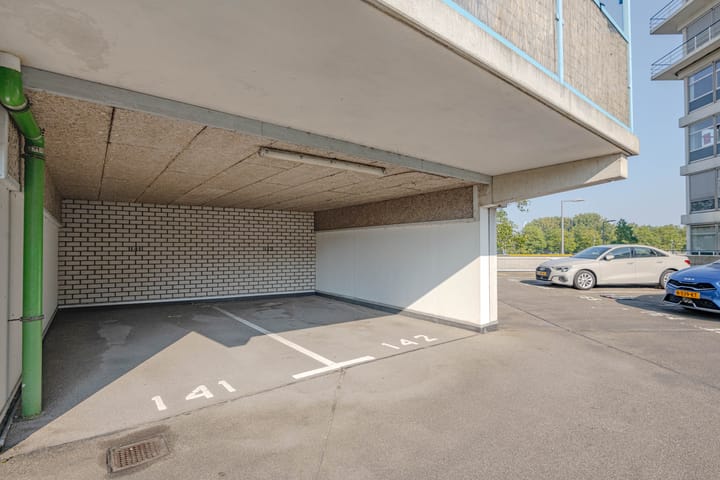 Foto 28 van Strevelsweg 826