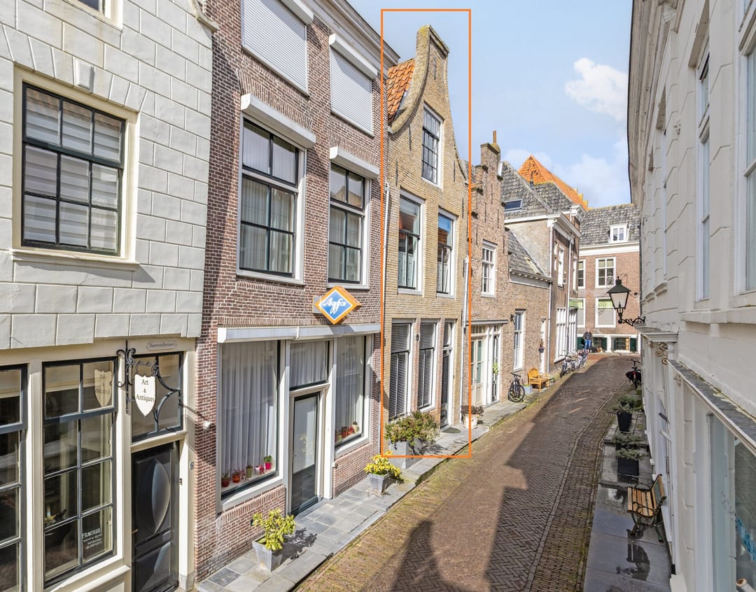 Photo 1 of Korte St. Janstraat 2-A