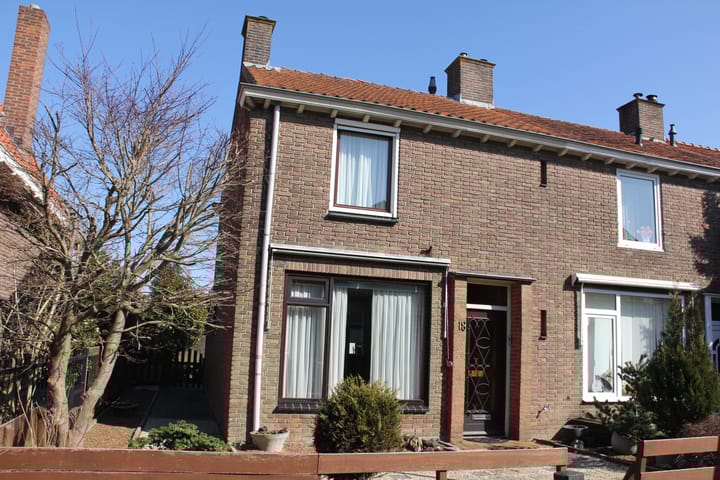 Foto 2 van Dahliastraat 18