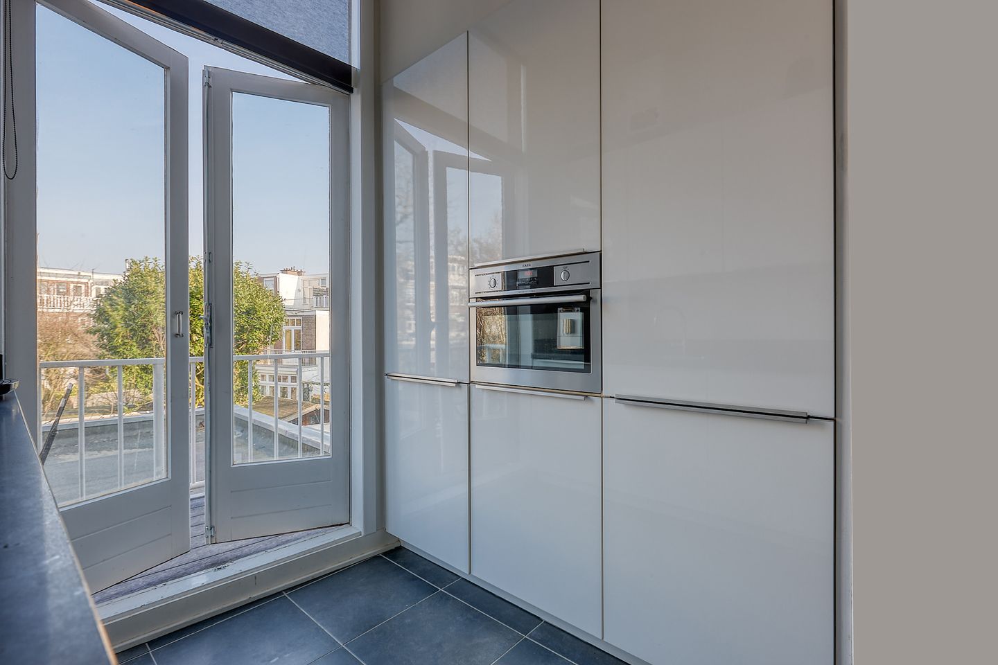 Foto 10 van Van Boetzelaerlaan 43-A