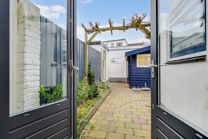 Foto 12 van Begoniastraat 16