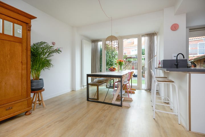 Photo 16 of Frans Netscherstraat 18