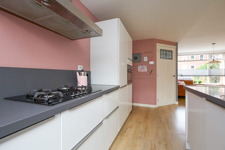 Photo 19 of Frans Netscherstraat 18