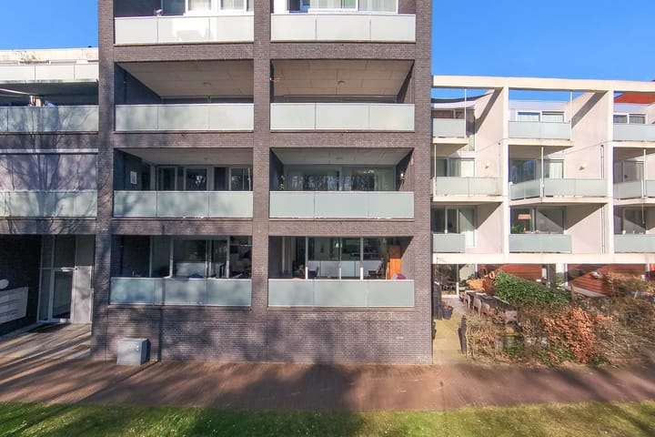 Foto 33 van Sporenring 204-05