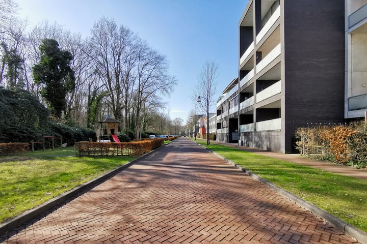 Foto 44 van Sporenring 204-05