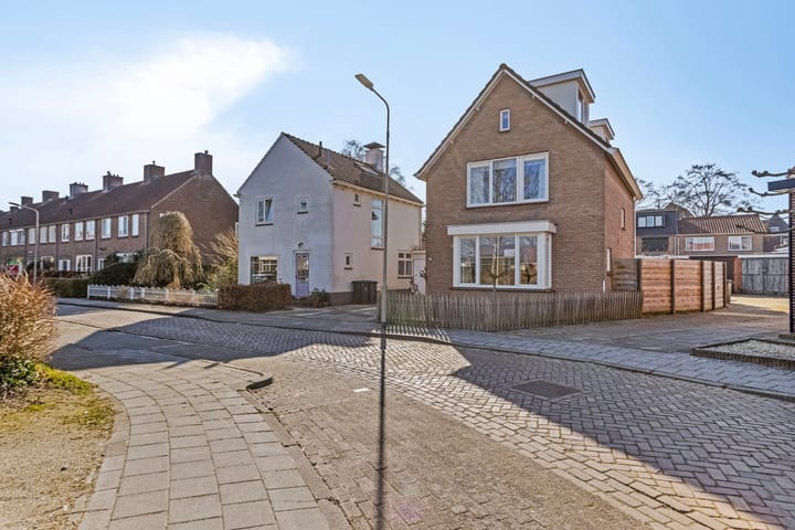 Foto 4 van Leliestraat 5