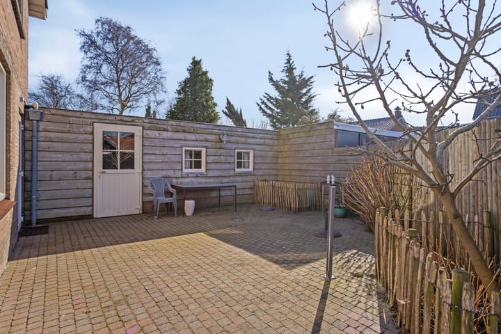 Foto 24 van Leliestraat 5