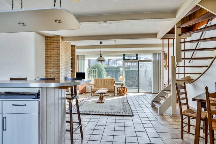 Foto 7 van Helmhof 17