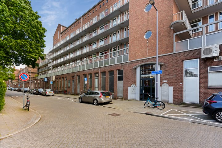 Foto 6 van Herman Robbersstraat 104-E