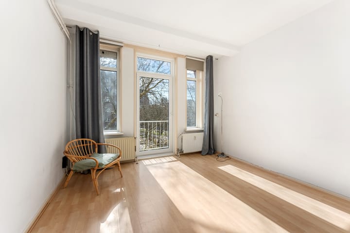 Foto 7 van Herman Robbersstraat 104-E