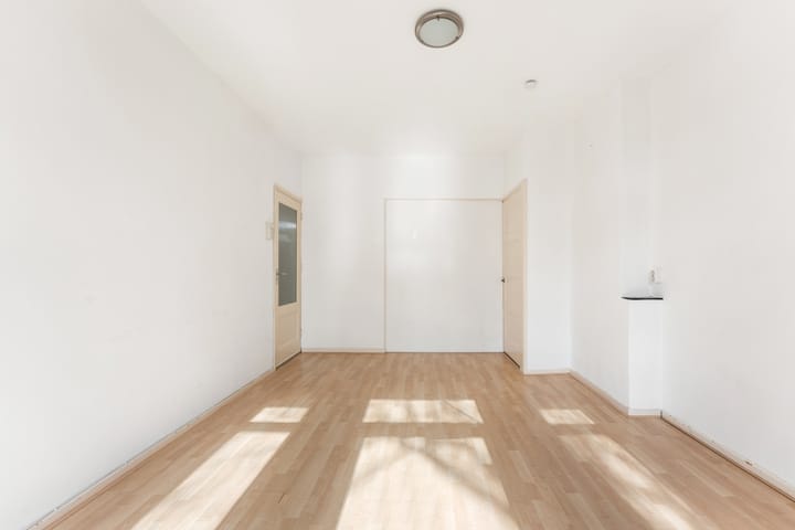 Foto 10 van Herman Robbersstraat 104-E