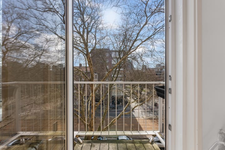 Foto 21 van Herman Robbersstraat 104-E