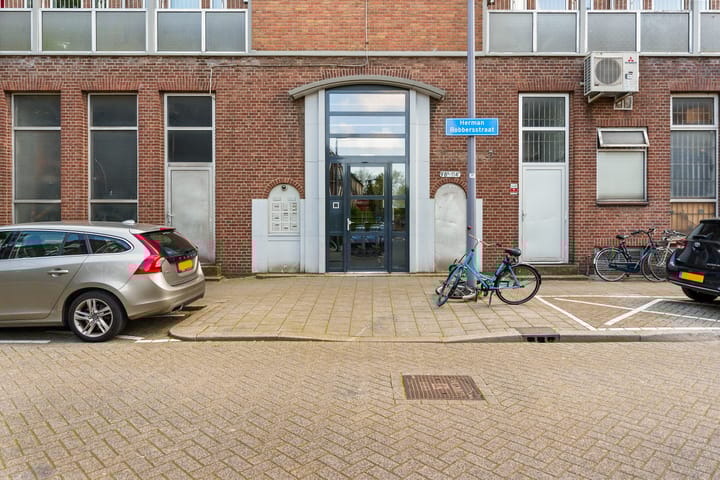 Foto 25 van Herman Robbersstraat 104-E