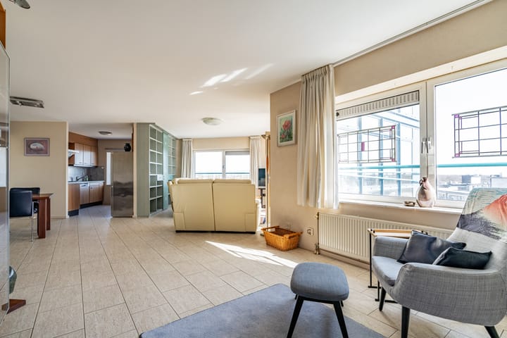 Foto 5 van Van Eesterenplein 274