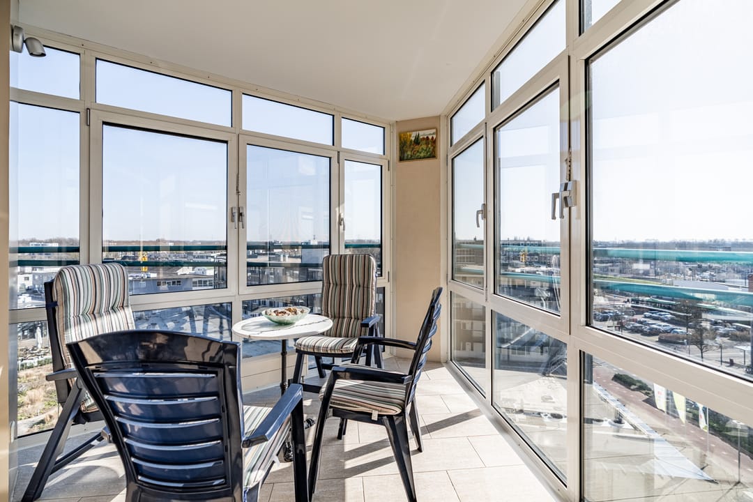 Foto 13 van Van Eesterenplein 274