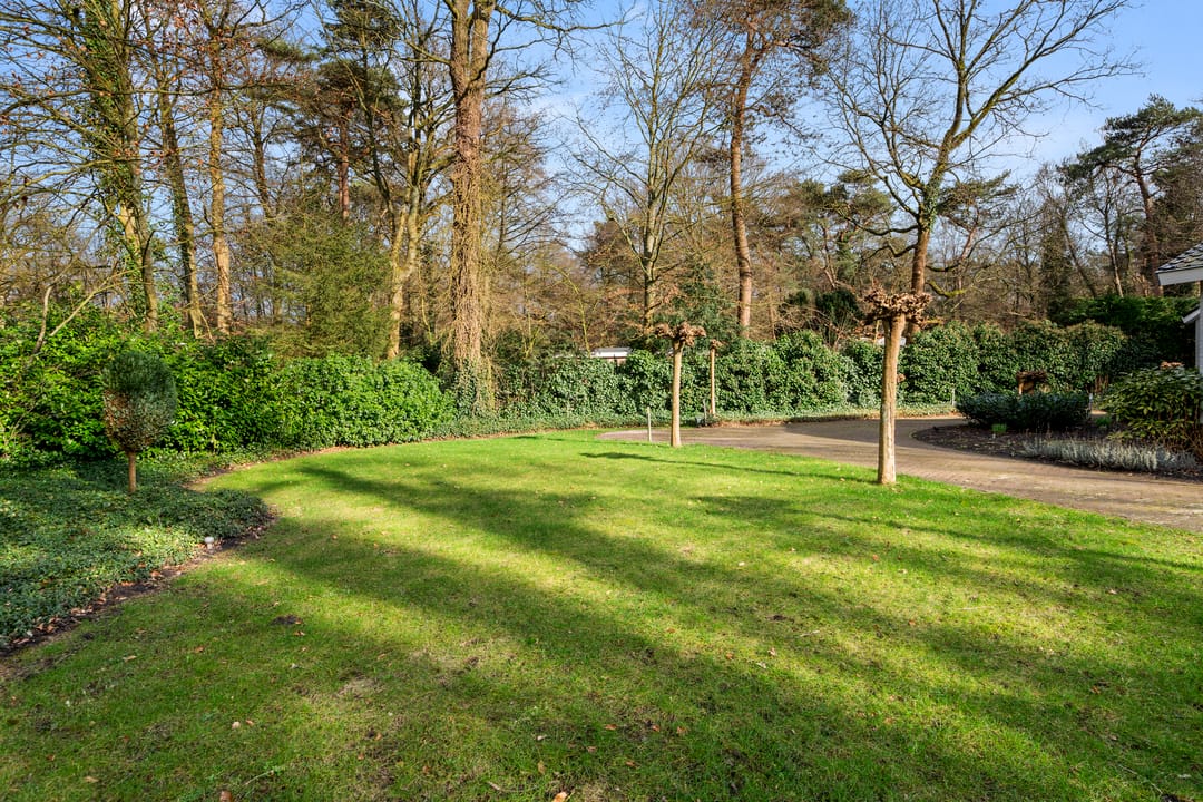 Photo 47 of Baron van Brakelllaan 2