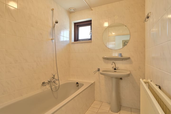 Foto 17 van Van Burenlaan 11-A