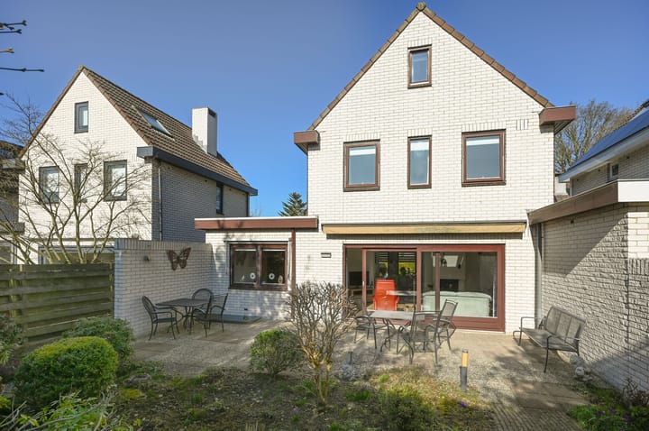 Foto 20 van Van Burenlaan 11-A