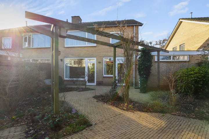 Foto 15 van Leliestraat 29