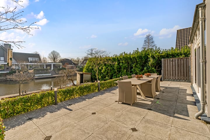 Foto 40 van Simone Signoretstraat 49